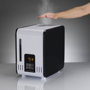 ClearmMist Technology in the BONECO S450 provides safe, warm to the touch steam.